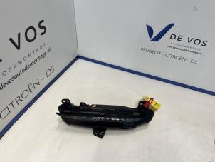 Usagé Veilleuse droite Peugeot 308 (L3/L8/LB/LH/LP) 1.6 16V GTi 270 Prix € 135,00 Règlement à la marge proposé par De Vos Onderdelen