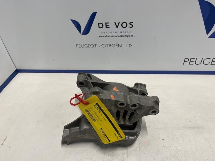 Used Engine mount Peugeot 308 (L3/L8/LB/LH/LP) 1.6 16V GTi 270 Price € 115,00 Margin scheme offered by De Vos Onderdelen