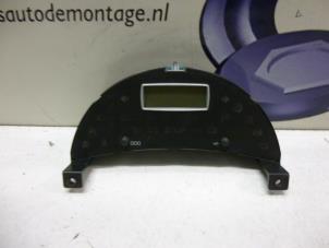 Used Odometer KM Peugeot 807 2.0 HDi 16V 120 Price € 55,00 Margin scheme offered by De Vos Autodemontagebedrijf