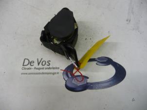 Used Rear seatbelt, left Peugeot 307 SW (3H) 2.0 16V Price € 35,00 Margin scheme offered by De Vos Autodemontagebedrijf
