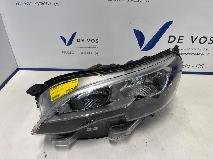 Gebrauchte Scheinwerfer links Peugeot Expert (V1/VA/VB/VE/VF/VT/VY) 2.0 Blue HDi 150 16V Preis € 275,00 Margenregelung angeboten von De Vos Onderdelen