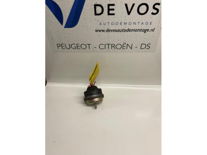 Gebrauchte Motorlager Citroen Xsara (N1) 1.8i SX,Excl.Autom. Preis € 25,00 Margenregelung angeboten von De Vos Onderdelen