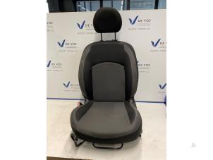 Usagé Siège gauche Peugeot 206 (2A/C/H/J/S) 1.4 XR,XS,XT,Gentry Prix € 100,00 Règlement à la marge proposé par De Vos Onderdelen