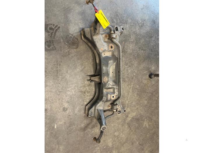 Used Subframe Peugeot 108 1.2 VTi 12V Price € 135,00 Margin scheme offered by De Vos Onderdelen