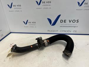 Usagé Tuyau intercooler Peugeot 308 (L3/L8/LB/LH/LP) 1.6 16V GTi 270 Prix € 500,00 Règlement à la marge proposé par De Vos Onderdelen