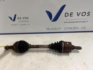 Begagnade Drivaxel, vänster fram Citroen C5 III Tourer (RW) 2.0 HDiF 16V 160 Pris € 100,00 Marginaltabell erbjuds av De Vos Onderdelen