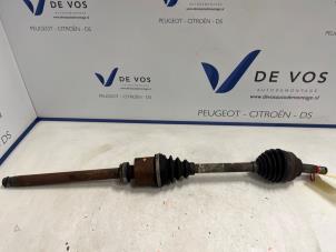Used Front drive shaft, right Citroen C5 III Tourer (RW) 2.0 HDiF 16V 160 Price € 100,00 Margin scheme offered by De Vos Onderdelen