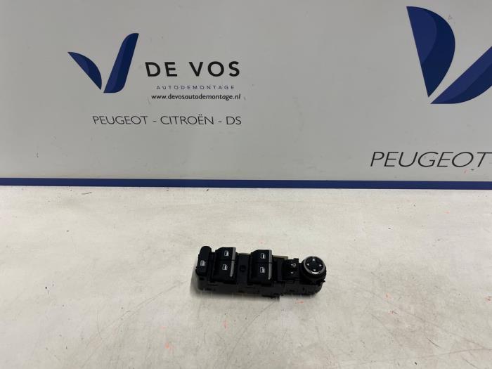 Usados Interruptor combinado de ventanillas Peugeot 408 1.6 16V HYbrid 225 Precio € 115,00 Norma de margen ofrecido por De Vos Onderdelen