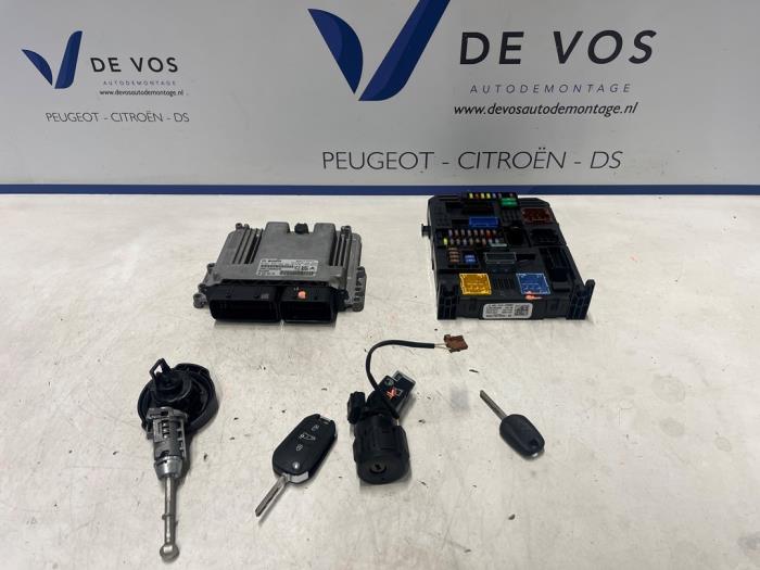 Used Engine management computer Peugeot Partner (EA//EF/EN/EU) 1.5 BlueHDi 100 Price € 450,00 Margin scheme offered by De Vos Onderdelen
