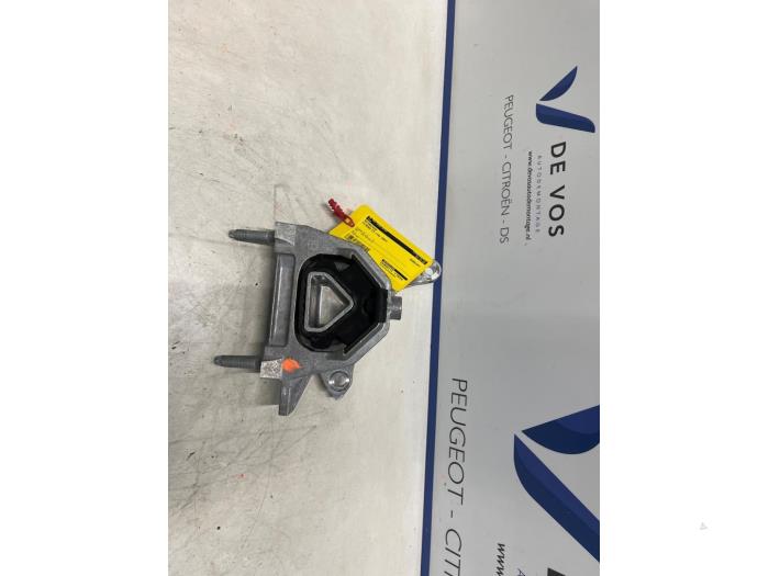 Used Engine mount Citroen C4 X (BD/BE/BF) ë-C4 X 54 kWh Price € 90,00 Margin scheme offered by De Vos Onderdelen