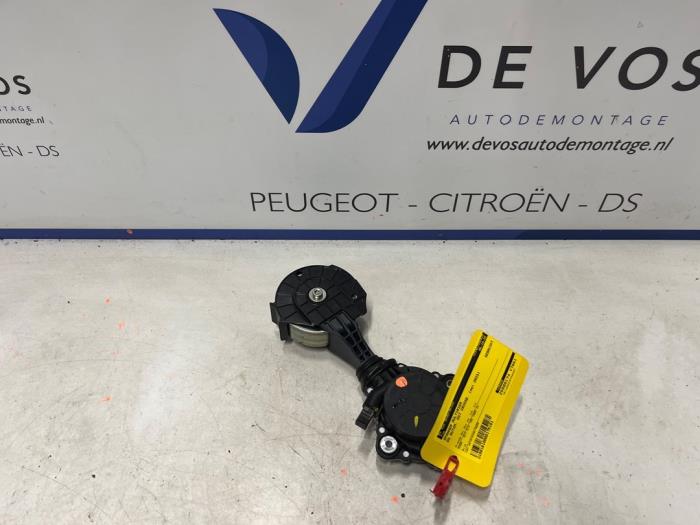 Usados Tensor correa múltiple DS Automobiles DS 7 1.6 16V E-Tense 225 Precio € 55,00 Norma de margen ofrecido por De Vos Onderdelen
