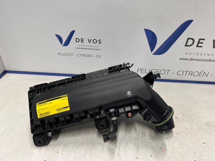 Begagnade Luftfilterhus DS Automobiles DS 4 1.2 12V Hybrid 136 Pris € 55,00 Marginaltabell erbjuds av De Vos Onderdelen