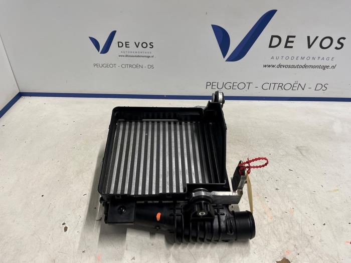 Usagé Intercooler DS Automobiles DS 7 1.6 16V E-Tense 225 Prix € 160,00 Règlement à la marge proposé par De Vos Onderdelen
