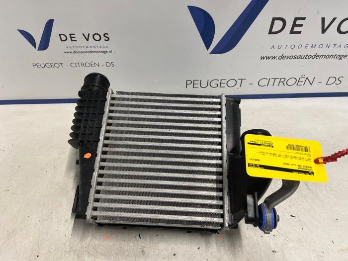 Usagé Intercooler Peugeot 408 1.2 12V PureTech 130 Prix € 160,00 Règlement à la marge proposé par De Vos Onderdelen