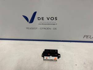 Begagnade PDC-modul Peugeot 2008 (UD/UK/UR/US/UX) 1.2 Hybrid 136 Pris € 80,00 Marginaltabell erbjuds av De Vos Onderdelen