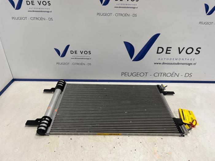 Usagé Radiateur clim Citroen Jumpy 2.0 Blue HDI 150 Prix € 100,00 Règlement à la marge proposé par De Vos Onderdelen