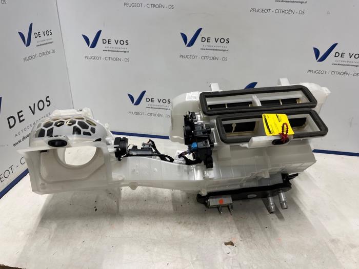 Begagnade Värmarhus Citroen Jumpy 2.0 Blue HDI 150 Pris € 550,00 Marginaltabell erbjuds av De Vos Onderdelen