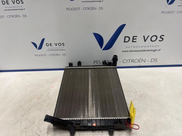 Used Radiator Citroen C1 1.2 PureTech 82 12V Price € 80,00 Margin scheme offered by De Vos Onderdelen