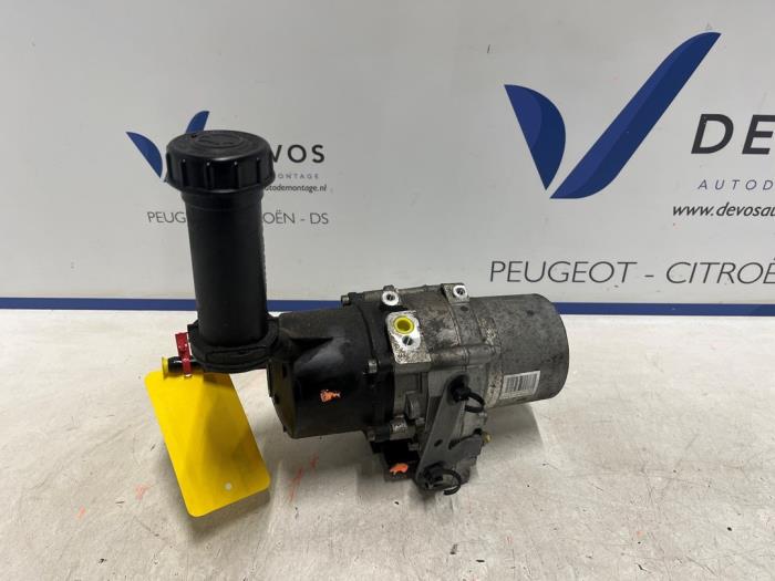 Usagé Pompe de direction Citroen DS 5 1.6 e-THP 165 16V Prix € 250,00 Règlement à la marge proposé par De Vos Onderdelen