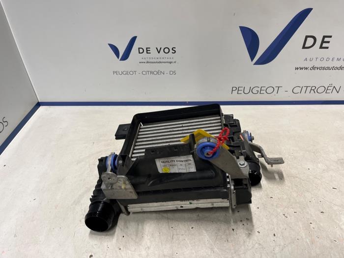 Usagé Intercooler Peugeot 308 (F3/FB/FH/FM/FP) 1.5 Blue HDi 130 16V Prix € 160,00 Règlement à la marge proposé par De Vos Onderdelen