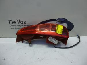 Used Taillight, left Peugeot 807 2.0 16V Price € 55,00 Margin scheme offered by De Vos Autodemontagebedrijf