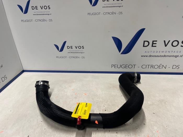 Usagé Tuyau intercooler Peugeot Expert (V1/VA/VB/VE/VF/VT/VY) 2.0 Blue HDi 150 16V Prix € 50,00 Règlement à la marge proposé par De Vos Onderdelen