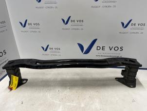 Begagnade Stötfångarram, bak DS Automobiles DS 3/Crossback (UC/UJ/UR) 1.2 12V PureTech 130 Pris € 135,00 Marginaltabell erbjuds av De Vos Onderdelen