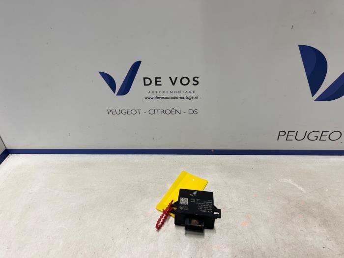 Used Computer, miscellaneous DS Automobiles DS 3/Crossback (UC/UJ/UR) 1.2 12V PureTech 130 Price € 115,00 Margin scheme offered by De Vos Onderdelen