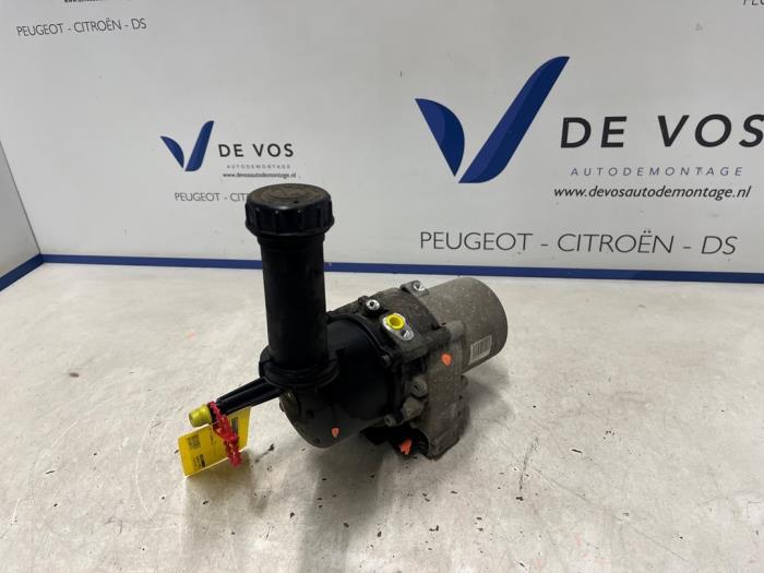 Usagé Pompe de direction Citroen Berlingo 1.6 BlueHDI 100 Prix € 250,00 Règlement à la marge proposé par De Vos Onderdelen