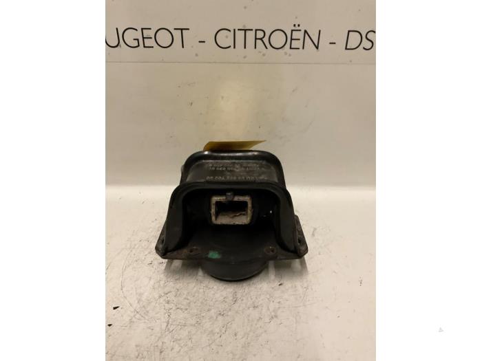 Used Engine mount Peugeot Partner Tepee (7A/B/C/D/E/F/G/J/P/S) 1.6 HDI 75 16V Phase 1 Price € 55,00 Margin scheme offered by De Vos Onderdelen