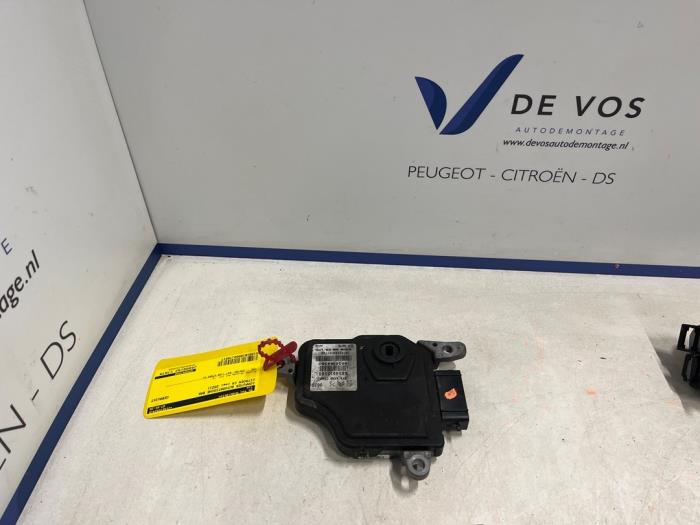 Used Automatic gearbox computer Citroen C4 Berline (BA/BB/BC) 1.2 PureTech 130 12V Price € 200,00 Margin scheme offered by De Vos Onderdelen
