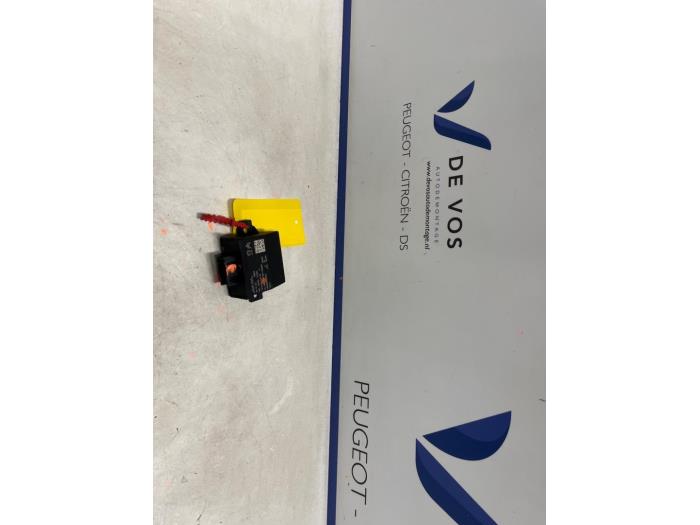 Used Computer, miscellaneous Peugeot 2008 (UD/UK/UR/US/UX) 1.2 VTi 12V PureTech 130 Price € 90,00 Margin scheme offered by De Vos Onderdelen
