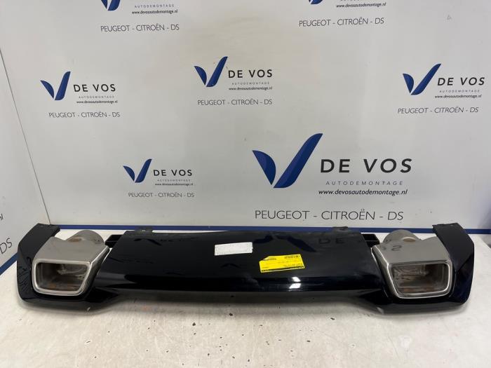 Gebrauchte Diffusor Stoßstange hinten Peugeot 2008 (UD/UK/UR/US/UX) 1.2 VTi 12V PureTech 130 Preis € 275,00 Margenregelung angeboten von De Vos Onderdelen