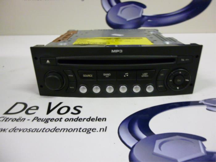Radios/Lecteur CD (divers) avec numéro d'article M68K00 stock