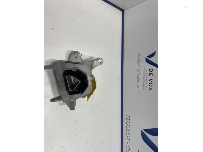 Used Engine mount Peugeot 308 SW (F4/FC/FN/FR) e-308 54 kWh Price € 90,00 Margin scheme offered by De Vos Onderdelen