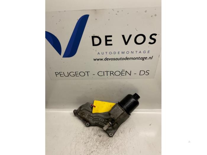 Gebrauchte Ölfiltergehäuse Peugeot 206 (2A/C/H/J/S) 1.6 16V Preis € 55,00 Margenregelung angeboten von De Vos Onderdelen