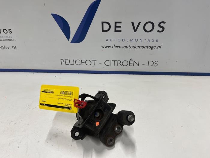 Used Engine mount Citroen C1 1.0 12V VVT-i Price € 90,00 Margin scheme offered by De Vos Onderdelen