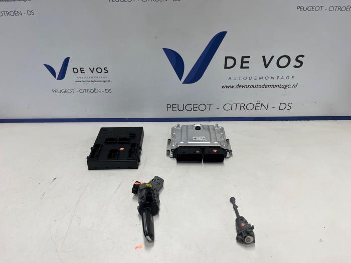 Used Engine management computer Citroen C3 (CB/CC) 1.2 PureTech 100 Price € 350,00 Margin scheme offered by De Vos Onderdelen