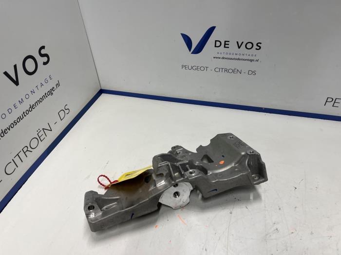 Gebrauchte Dynamostütze unten Citroen C3 (CB/CC) 1.2 PureTech 100 Preis € 20,00 Margenregelung angeboten von De Vos Onderdelen