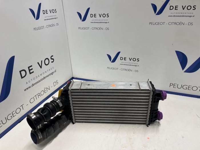 Usados Intercooler Citroen C3 (CB/CC) 1.2 PureTech 100 Precio € 90,00 Norma de margen ofrecido por De Vos Onderdelen