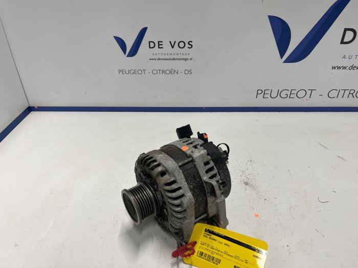 Gebrauchte Dynamo Opel Movano 2.2 D 140 Preis € 450,00 Margenregelung angeboten von De Vos Onderdelen