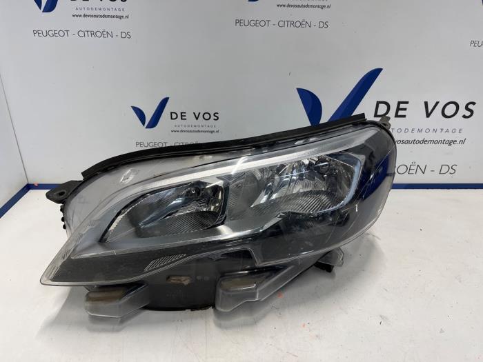 Gebrauchte Scheinwerfer links Peugeot Expert (V1/VA/VB/VE/VF/VT/VY) 2.0 Blue HDi 120 16V Preis € 250,00 Margenregelung angeboten von De Vos Onderdelen