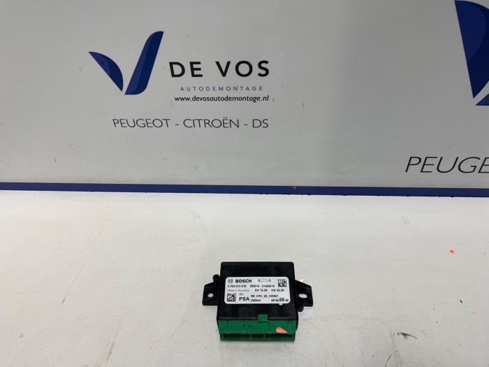 Begagnade PDC-modul Citroen C5 Aircross I (A4/AC/AJ/AR) 1.2 e-THP PureTech 130 Pris € 80,00 Marginaltabell erbjuds av De Vos Onderdelen