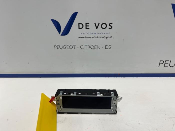 Begagnade Innerdisplay Citroen Berlingo 1.2 12V PureTech 110 Pris € 135,00 Marginaltabell erbjuds av De Vos Onderdelen
