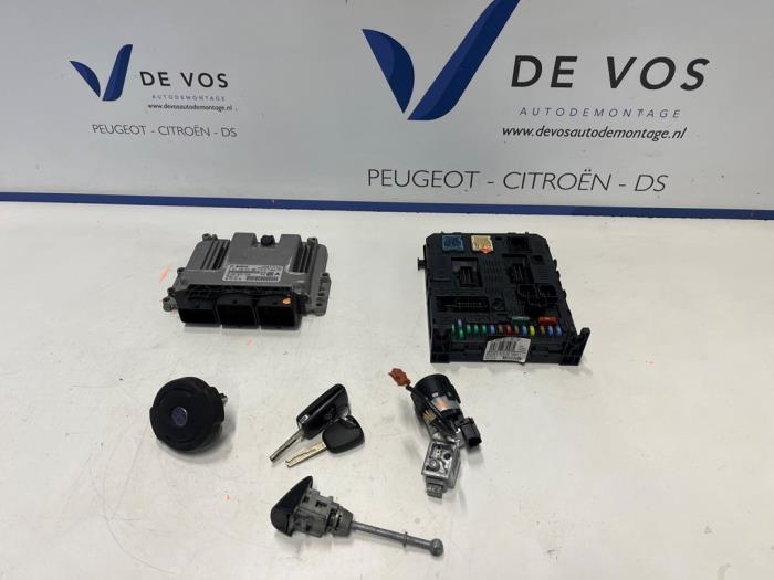 Used Engine management computer Peugeot 308 (4A/C) 1.6 16V GTI Price € 350,00 Margin scheme offered by De Vos Onderdelen