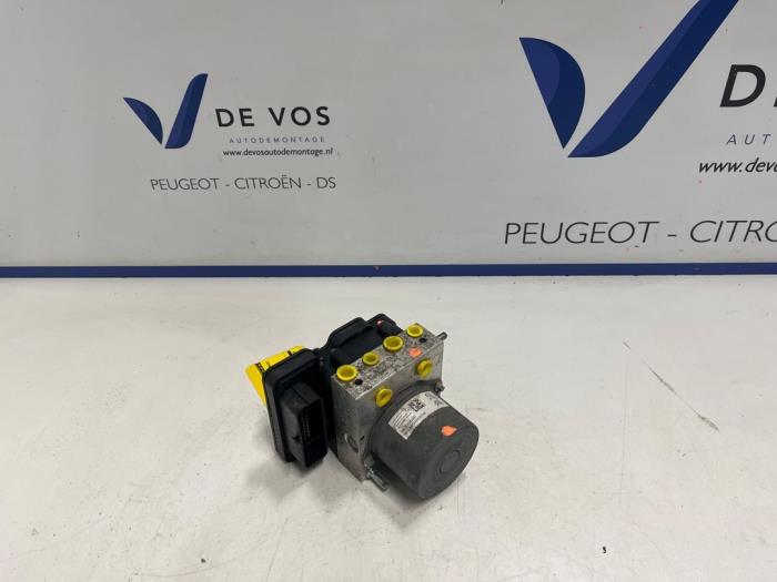 Begagnade ABS-pump Citroen Jumpy 1.5 Blue HDi 100 Pris € 350,00 Marginaltabell erbjuds av De Vos Onderdelen