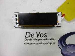 Usados Pantalla interior Citroen C3 Picasso (SH) 1.6 HDi 90 Precio € 55,00 Norma de margen ofrecido por De Vos Onderdelen