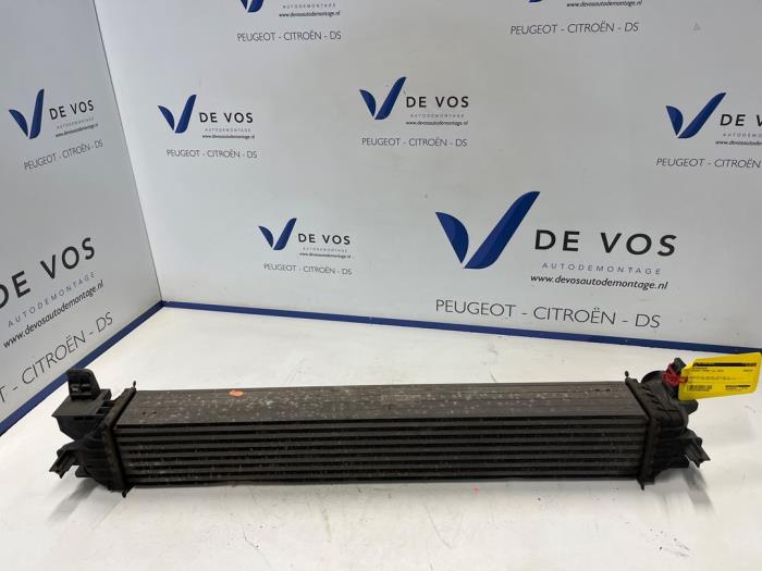 Usados Intercooler Peugeot Boxer (U9) 2.0 BlueHDi 160 Precio € 250,00 Norma de margen ofrecido por De Vos Onderdelen