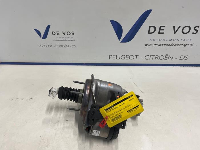 Begagnade Bromsservo DS Automobiles DS 7 1.6 16V E-Tense 300 4x4 Pris € 350,00 Marginaltabell erbjuds av De Vos Onderdelen