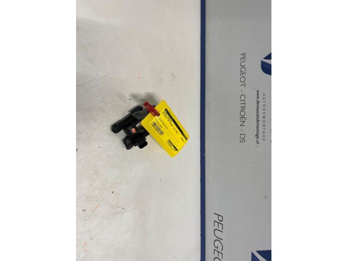 Begagnade Sensor (övriga) DS Automobiles DS 7 1.6 16V E-Tense 300 4x4 Pris € 30,00 Marginaltabell erbjuds av De Vos Onderdelen